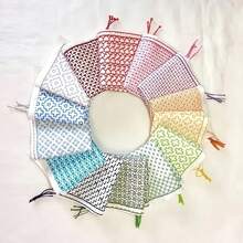 Set 32 buah stensil bordir geometris terbuat dari PET yang dapat digunakan kembali, menampilkan puluhan pola sashiko tradisional klasik yang cocok untuk bordir kain, pakaian DIY, proyek tekstil rumah, dan berbagai kerajinan tangan. - Set - View 7