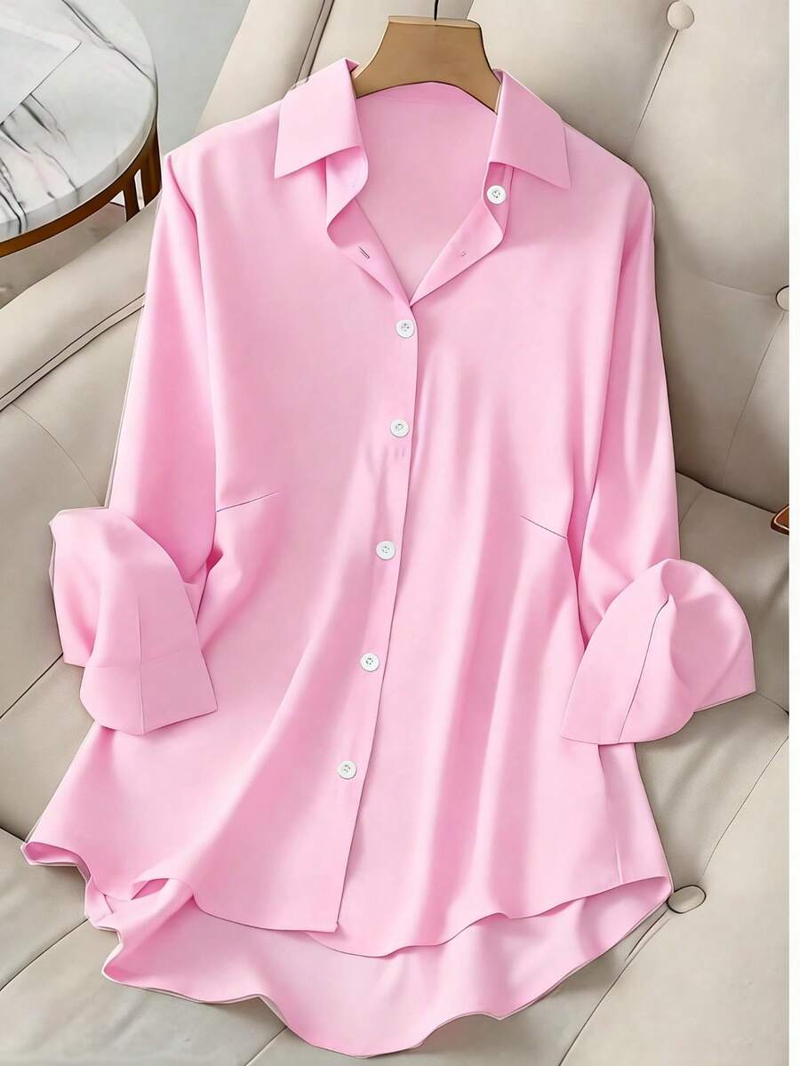 Áo kiểu nữ cỡ lớn, chất liệu polyester mềm mại, thoải mái, nhẹ và có độ co giãn nhẹ, phù hợp với người có vóc dáng lớn, thích hợp mặc vào mùa xuân/hè hoặc mặc nhiều lớp. Do sự khác biệt giữa các lô hàng, màu sắc có thể có một vài sự khác biệt nhỏ. Màu hồng.