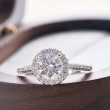 1 pieza Anillo de Moissanite redondo de 1 quilate de plata S925, anillo de compromiso/boda, accesorio de moda diario con caja de regalo - 1CT por pieza - Ver 1