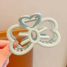 1pc New Candy-Colored Floral Design Hair Claw Clip, A Type Of Hair Claw, Available In Soft Pink, White, And Light Blue, Featuring 3D Floral Petals, Delicate And Sweet Style, Suitable For Half-Up, Bun Hairstyles, Ideal For Daily, Vacation Wear, Especially Suitable For Girls With Thick Hair - Blue - View 11