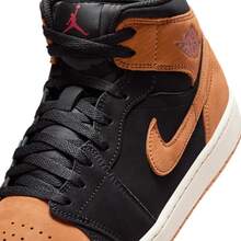 Nike Air Jordan 1 Mid Men's Patent SE 'Black Gold Jordans For Men852542-007 | Mid-Top Streetwear, Statement Sneaker - 橘色 - 查看 8