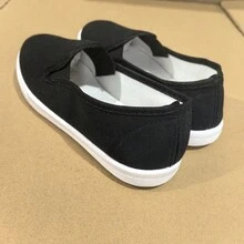 男士黑色帆布一脚蹬鞋，轻便防滑，休闲乐福鞋，适合日常穿着 - 黑與白 - 查看 1