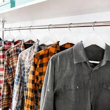 10/5/1 chiếc Móc treo quần áo bằng gỗ trơn nhẵn với các rãnh cắt chính xác và móc kim loại xoay được - Lý tưởng cho áo sơ mi, áo khoác, áo vest và váy, được phủ lớp cao su. - Nhiều màu - Xem 3