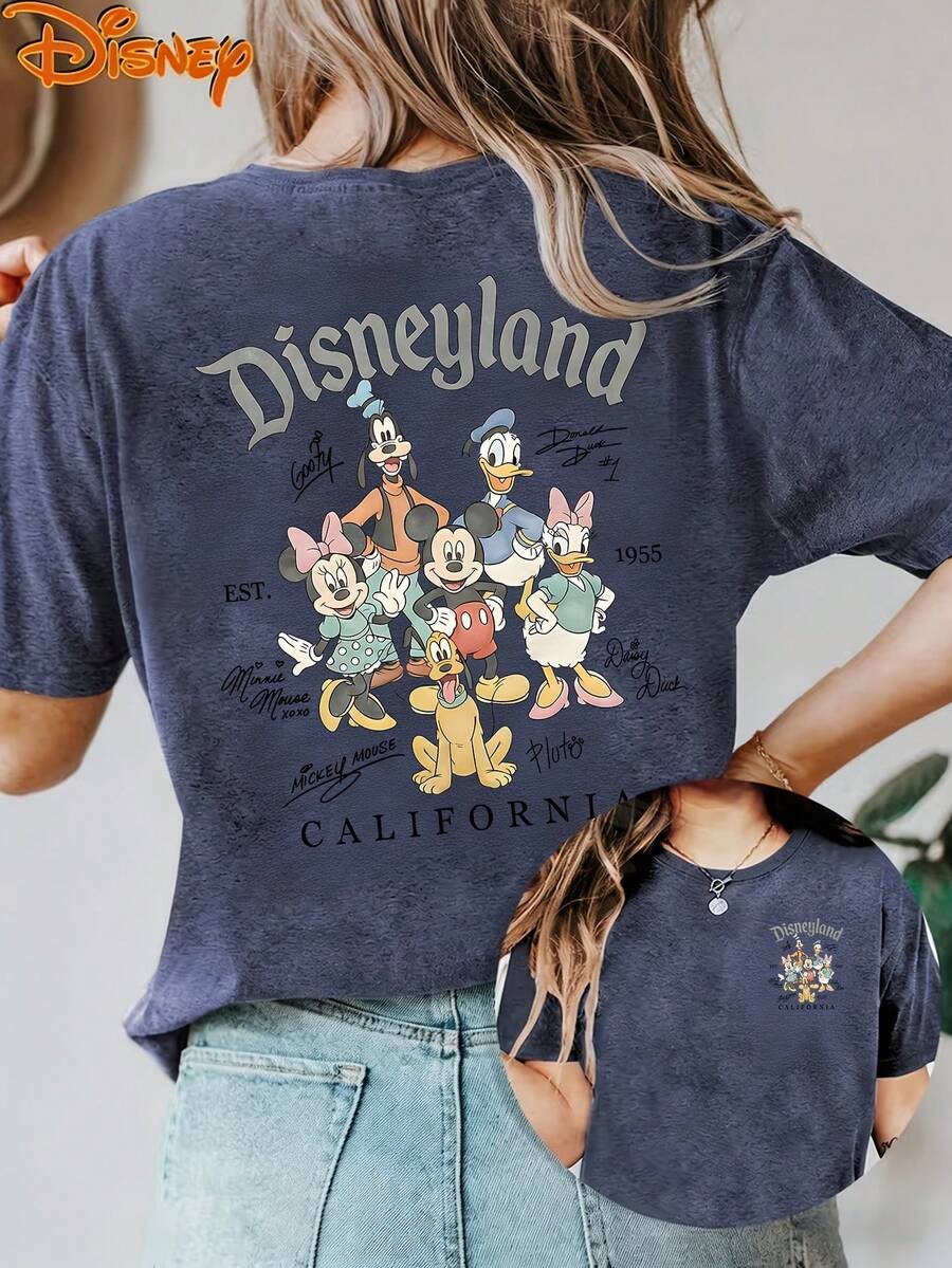 Disney License T Shirts,Disney Mickey Mouse & Friends Disneyland California Graphic T-Shirt, Women's Oversized Vintage EST 1955 Character Signature Print Short Sleeve Tee, Casual Loose Fit Retro Top For Disneyland Trips, Disney Fans, Daily Wear & Theme Park Outings ,Camiseta, Summer Outfits For Women, Summer Clothes, Summer Tops, Tops For Women, Festival Outfits, Summer Tops For Women, Mother's Day, Mother's Day Clothing, Gifts For Family And Friends, Spring Outfits For Women, Officially Licensed Disney T-Shirts, Disney Men's And Women's Spring/Summer Fashion Casual Short-Sleeve T-Shirts - 藍色 - 查看 1