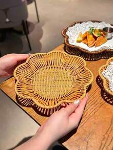 1 chiếc khay mây đan, dùng để bày đồ ăn nhẹ, tráng miệng, trà, trái cây, bánh ngọt, dùng trong phòng khách, đựng bánh mì, trái cây, đĩa đựng trái cây khô. - Xem 4