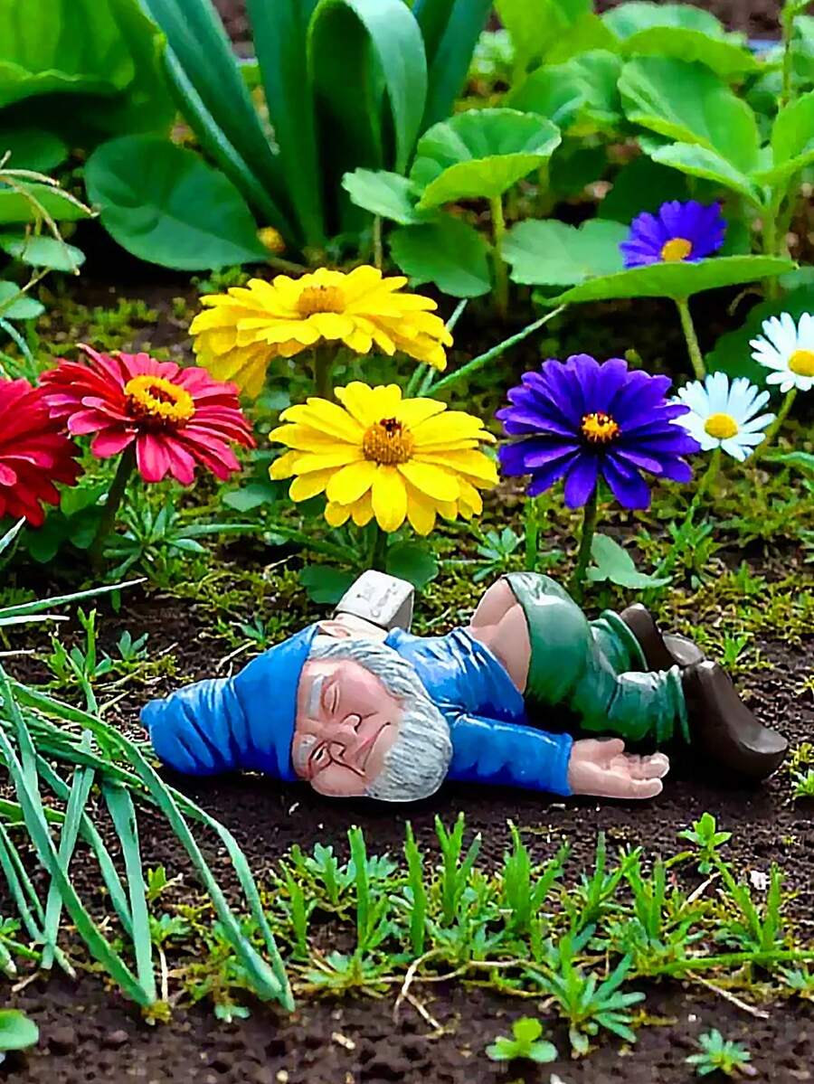 Small Resin Statue - Little Willy Drinking, Suitable For Lawn Decor, Indoor Or Outdoor Decoration, Interesting In Red And Green, Also A Great Mother's Day Gift - A - View 1