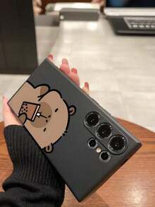 1 pieza Funda de teléfono negra antideslizante y antiimpactos con diseño lindo y juguetón de perezoso de té con leche, compatible con iPhone, Honor, Redmi, Galaxy y 12T/13T/14T - 1 unidad - Ver 4