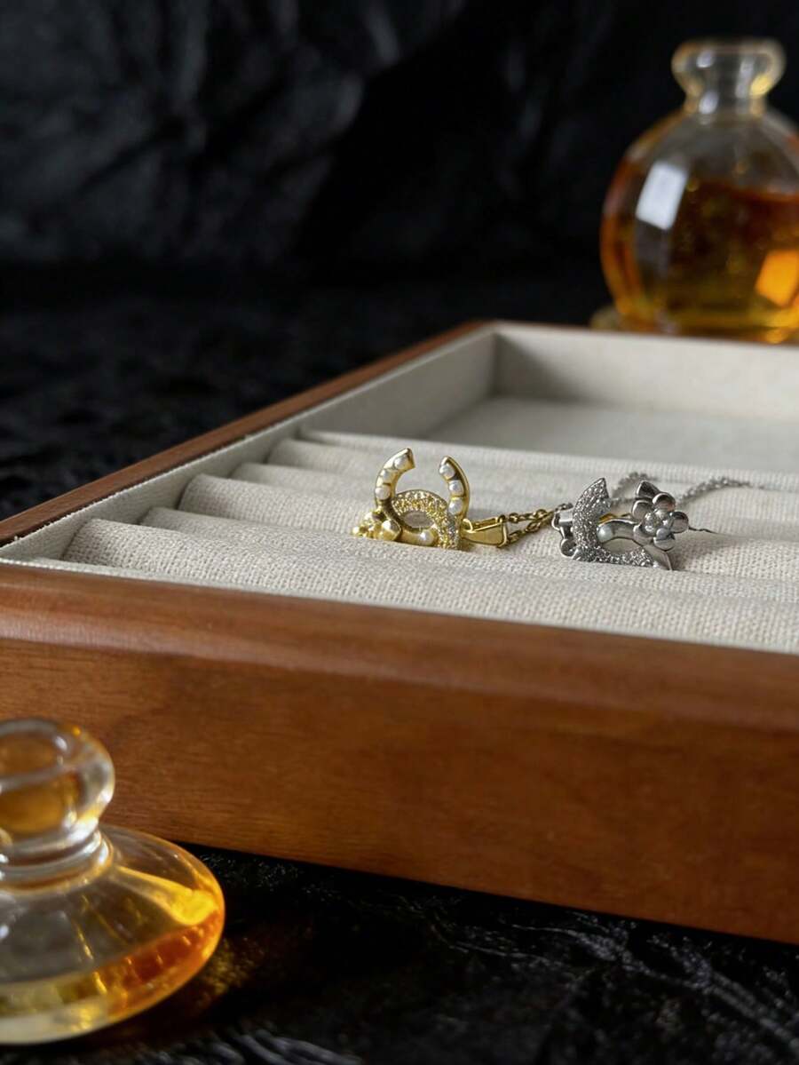 奢华法式双C月牙花珍珠项链,镶嵌满钻,独特精致的颈链设计,优雅女士百搭项链,送给女友、闺蜜的贴心礼物,情人节、生日皆宜 - 項鍊 - 查看 1