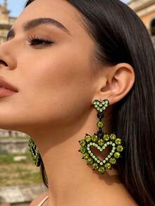 1 Pair Exquisite Yellow-Green Crystal Inlaid Heart-Shaped Earrings, Paired With Soft Velvet Background, Showcasing Exotic Romance And Elegant Style - Heart-shaped 2451 - View 1