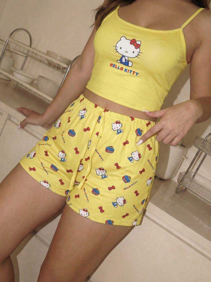 Conjunto de pijama de 2 piezas de Sanrio Hello Kitty para mujer, verano 2026, con shorts estampados lindos y camiseta sin mangas, conjunto de ropa de dormir, atuendo de estar en casa, ropa informal de descanso, pijamas Y2K - Amarillo - Ver 1