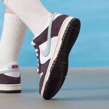 Nike Giày thể thao thường ngày DUNK LOW dành cho trẻ em - Trắng/Tím đậm - Xem 7