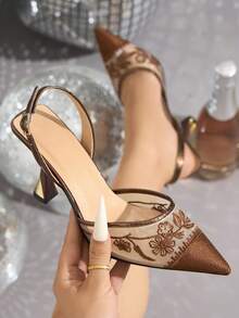 Giày sandal nữ thanh lịch, gót thấp, sandal nữ phối đồ mùa hè, sandal cao gót nhọn mũi ren thêu ren mới mùa hè, gót cao trong suốt, quai hậu điều chỉnh được, giày bít mũi lưới thêu hoa, gót thấp nhọn, phong cách sang trọng, gót cao màu nâu thoáng khí, sandal hở gót, thích hợp cho đi làm, tụ họp, hẹn hò, dự tiệc, kỳ nghỉ, phối cùng váy. - màu nâu - Xem 11