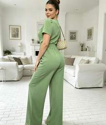 Belala Moda Short-Sleeved Blouse And Straight-Leg Pants Set With Pleats: The Perfect Combination Of Style And Practicality - 橄欖綠 - 查看 2
