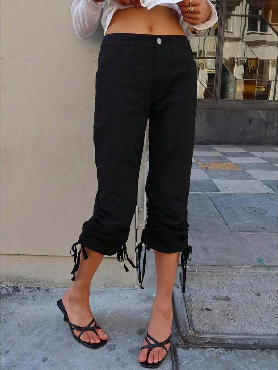 Black/Beige Low Rise Cargo Capri Pants, Y2k Drawstring Ruched Casual Cropped Pants, Vintage Streetwear Baggy Capris For Women - màu đen - Xem 1