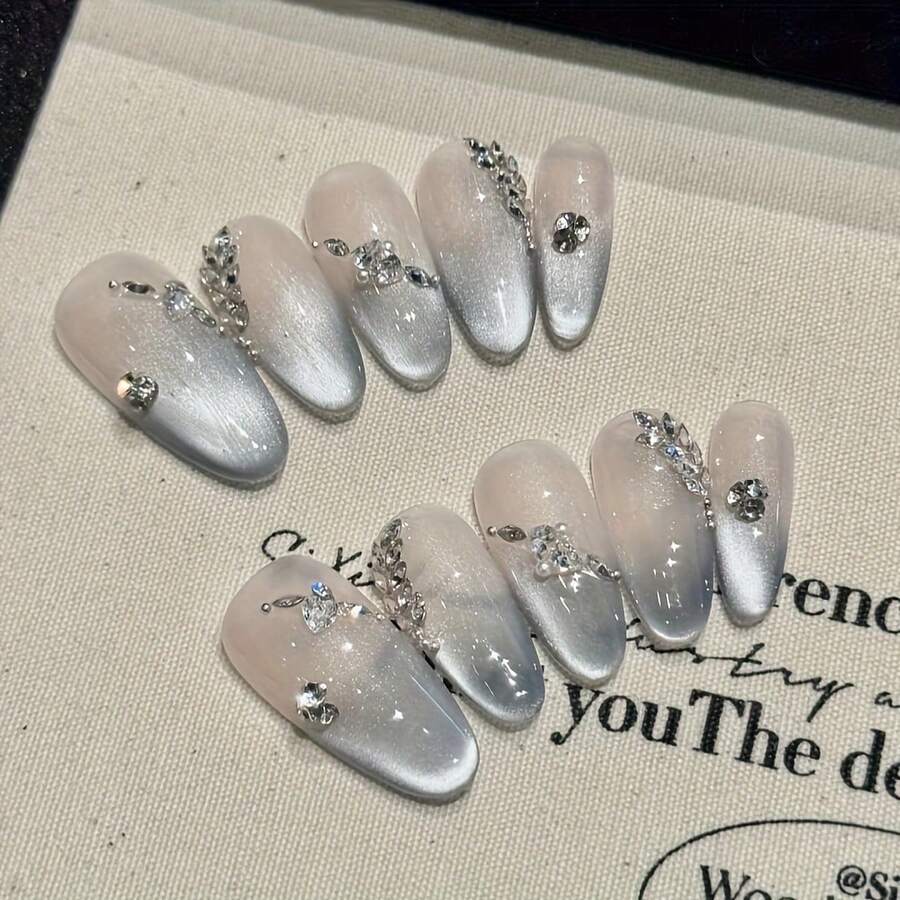 10Pcs High-End Silver Cat Eye Fake Nails Set, Inlaid With French Diamonds, Fashionable Almond Shape, Perfect For Women's Glamorous Nail Look - L - 查看 1