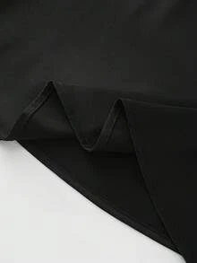 女士波点衬衫半裙套装：时尚优雅。这款修身两件套包括一件夏季短袖V领上衣和一条高腰半裙，非常显瘦。 - 黑與白 - 查看 8