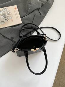 1pc New Fashionable V-Shaped Handbag, Versatile Minimalist Shoulder & Crossbody Bag - Black - View 6