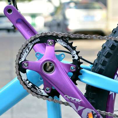 Xích xe đạp leo núi ngoài trời dành cho xe đạp đường trường 7 tốc độ/8 tốc độ/9 tốc độ/10 tốc độ/11 tốc độ/12 tốc độ với hệ thống chuyển số màu bạc.