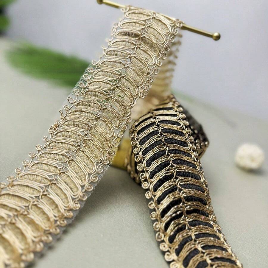 1.5码彩色网状金线蕾丝 - 金色刺绣,适用于缝纫、编织和手工项目 - 黑色 - 查看 1