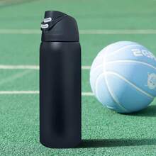 Ow-Dual-Mode 304L Stainless Steel Outdoor Sports Water Bottle - Features A Built-In Straw And Double-Wall Vacuum Insulation, Ideal For Cycling And Outdoor Activities. Designed For One-Handed Operation With A Push-To-Open Lid, This 32 Oz (945 Ml) Bottle Is Perfect For Keeping Water Ice-Cold During Camping Trips. It Is 100% Leak-Proof And Highly Portable, Featuring A Convenient Carrying Loop. Keeps Beverages Cold For 8–12 Hours. Boasting An Exquisite Design And Superior Craftsmanship, It Is Suitable For Travel, School, Camping, Rock Climbing, And Gym Use. (Drinkware / Water Bottles / Insulated Flasks)-Cycling Water Bottle - Car-Mounted Ice Cooler Cup - Baseball/Football/Basketball/Rugby/Fitness/Skiing/Yoga/Tourism/Yourth Camping Accessory-Vacuum Flasks-Reusable Cup-Everyday Tumbler-Perfect Birthday Gift-Father Day Tumbler - Rất, rất tối - Xem 5