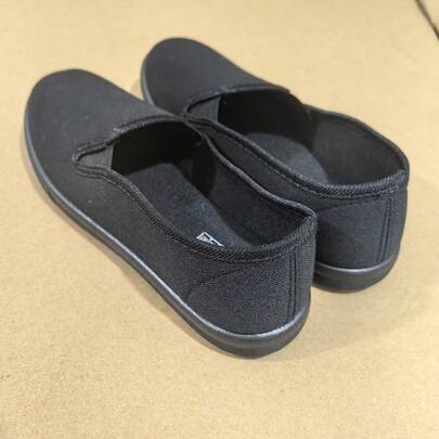 Men's Black Canvas Slip-On Shoes Lightweight Non-Slip Casual Loafers For Daily Wear