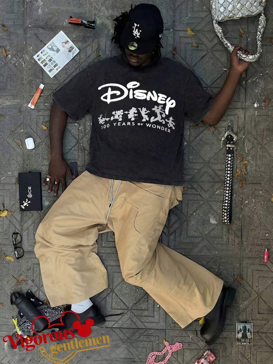 Summer Travel Short Sleeve T-Shirt, Disney 100 Years Of Wonder Letter Print Casual T-Shirt, Unisex Short Sleeve - màu đen - Xem 1