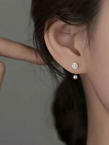 1 Đôi bông tai bạc S925 Sterling Silver kiểu dáng giản dị, đa năng, cá tính, tối giản, kích thước nhỏ nhắn, khóa cài dạng vặn, nhẹ nhàng và sang trọng, phù hợp để đeo khi đi làm và phối đồ. - kim cương - Xem 2