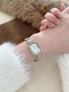 1pc New Arrival Women's Minimalist Casual Elegant European & Middle Eastern Style Bracelet Watch, Retro Gold Color - Silver and Gold - View 4