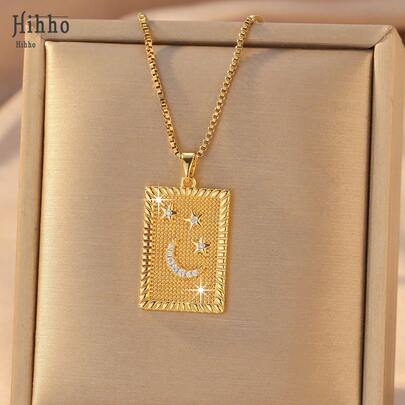 Hihho 【1件】星月长方形吊坠项链，长方形吊坠上刻有新月和三颗星星，细节精致，有金色/银色可选，适合日常佩戴或作为礼物。