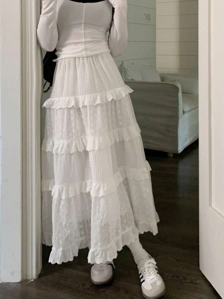 一件法式白色蓬蓬裙，精致镂空钩编高腰A字裙，适合女士度假装、夏季穿搭、学院风、沙滩装、婚礼装。 - 彩色 - 查看 1