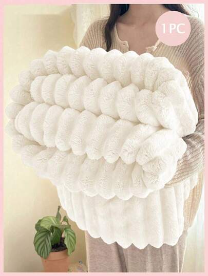 Luxury Striped Faux Fur Blanket - Soft, Warm, Comfortable, Suitable For Sofa, Bed, Office And Travel - Modern Style, All-Season Gift, 100% Polyester, Knitted