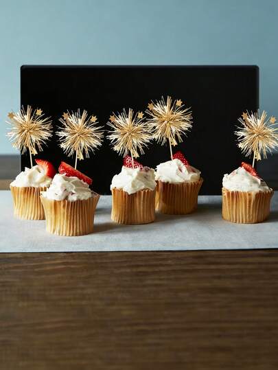 10pcs Firework Design Cupcake Holders, Happy Birthday Cake Trays, Glitter Mixers, Cocktail & Fruit Toothpicks – Ideal Party Supplies For Christmas, Valentine's Day And A Variety Of Festive Celebrations.