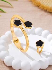 2pcs/1pc New Black Clover Flower Bracelet, Elegant & Luxurious, Minimalist & Fashionable Design, Suitable For Women, Ideal For Mother's Day/Valentine's Day/Date Night, Graduation Gift Or Daily Wear, Also Great For Wedding Season - Yellow Gold - View 4