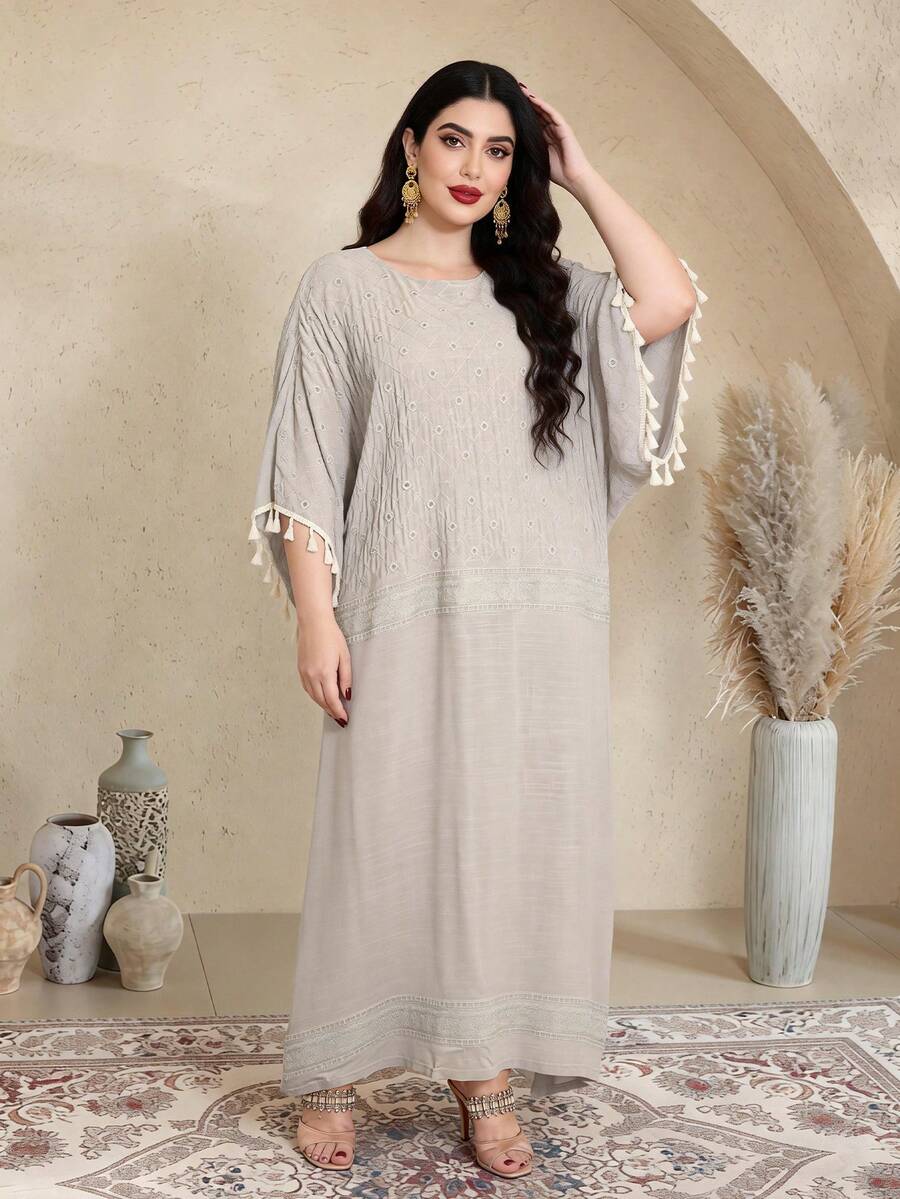 Đầm Ramadan truyền thống thanh lịch thêu họa tiết kiểu Ả Rập dành cho nữ năm 2026, chất liệu giả vải lanh, cổ ren, tay áo cách điệu, dáng maxi thời trang.