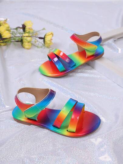 Sandal đế bằng hở mũi phối màu ombre cầu vồng cho bé gái, giày hè quai ngang dễ thương, sandal thoải mái kiểu dáng thường ngày với khóa dán.