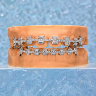 THATBOY Bộ 2 chiếc răng giả mạ đồng phong cách Hip-Hop | Quà tặng dự tiệc thời trang cho nam và nữ, chất liệu đồng sáng bóng.