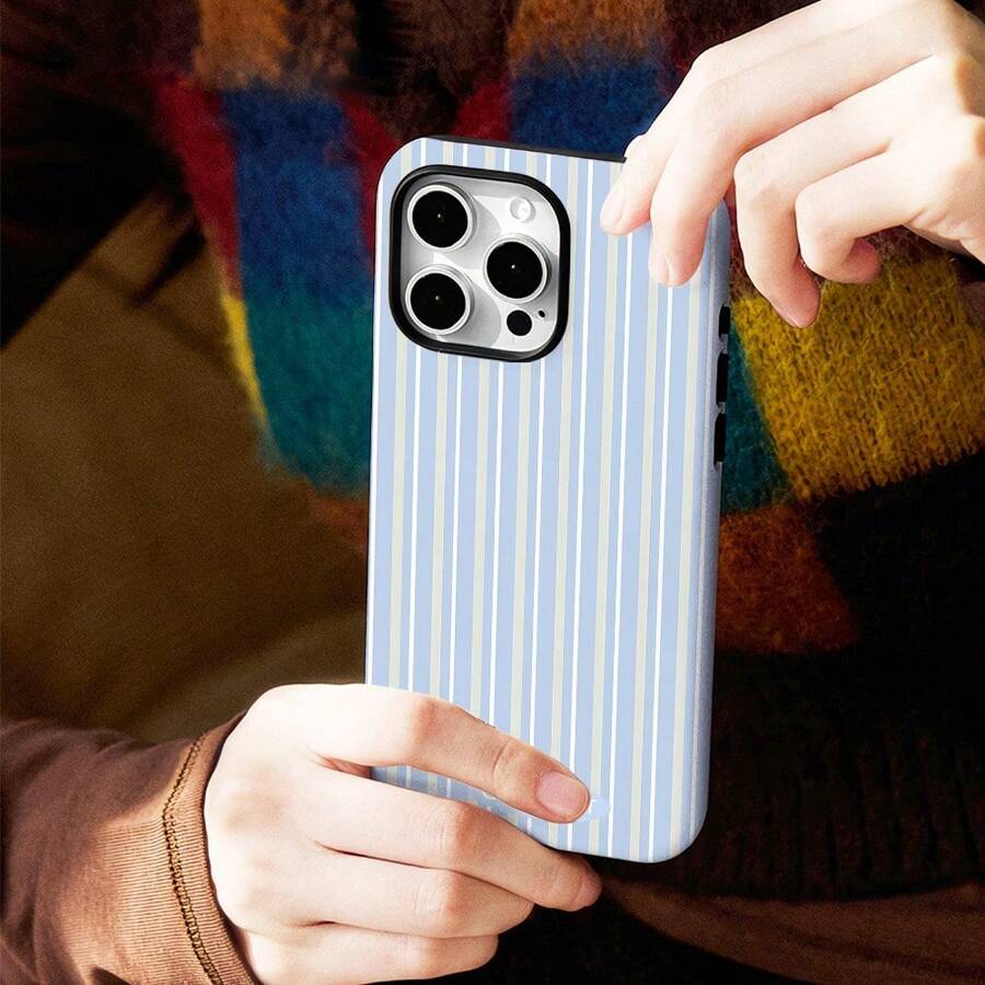 Ốp điện thoại hai lớp màu xanh xám sọc, được thiết kế tương thích với iPhone 16, 16E, 15, 14, 13, 12, 11 Pro Max, X, XS, XR, 8 Plus và 7. Ốp có thiết kế mờ, chắc chắn và bền bỉ, là lựa chọn lý tưởng cho các lễ hội. - màu đen - Xem 1