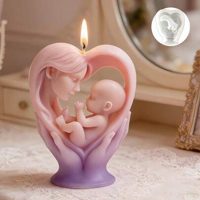 1个母亲抱着婴儿的心形硅胶模具，母爱守护系列，树脂石膏蜡水泥手工模具，温馨家居装饰，适用于儿童房、卧室、妇产中心、母亲节。是送给妈妈生日、周年纪念日的理想礼物。