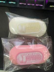 4个装新款中号奶酪棒慢回弹减压挤压玩具，Scooshi Games，Taba Squishy，抗压玩具（粉色、白色、绿色和棕色各1个） - 彩色 - 查看 9