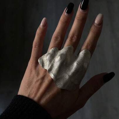 Anillos de nudillo plisados asimétricos, joyería de nicho artística y misteriosa para mujeres y hombres, adecuada para fiestas, banquetes y uso en días festivos (no se ajusta a todos los huesos)