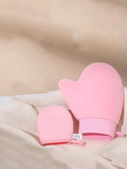 2 piezas Guantes aplicadores de loción corporal de terciopelo rosa sakura - Diseñados profesionalmente, fáciles de aplicar, adecuados para lociones corporales, protectores solares y cremas cosméticas. Excelentes para aplicar varios productos, incluyendo lociones corporales, protectores solares, cremas blanqueadoras, imprimadores de maquillaje y otros productos cosméticos esenciales.