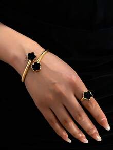2pcs/1pc New Black Clover Flower Bracelet, Elegant & Luxurious, Minimalist & Fashionable Design, Suitable For Women, Ideal For Mother's Day/Valentine's Day/Date Night, Graduation Gift Or Daily Wear, Also Great For Wedding Season - Yellow Gold - View 1