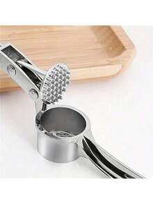 3-In-1 Stainless Steel Manual Garlic Press, Multi-Function Kitchen Garlic Press, Garlic Puree Squeezer, Garlic Press, Kitchen Accessories, Function: Garlic Press + Nut Cracker + Bottle Opener, Compact And Durable Garlic Ginger Grinder - Multicolor - View 11