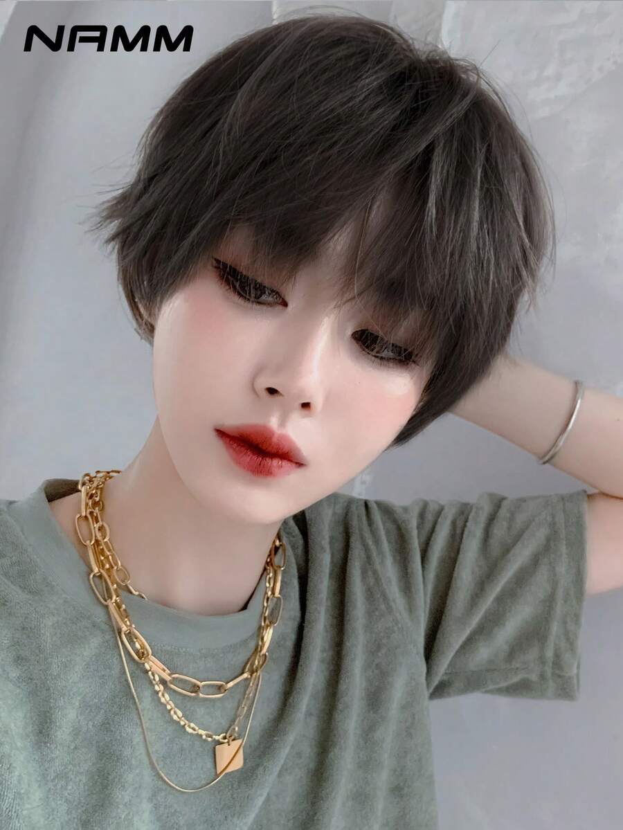 NAMM 10英寸女士深棕色精灵短假发，带刘海，蓬松自然，采用非常柔软的耐热合成纤维制成，全机卷发，适合女孩日常佩戴、音乐节派对、街头装扮、动漫角色扮演或服装搭配（自然层次纹理，轻盈舒适）