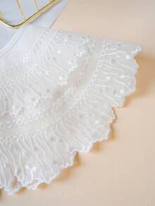 1pc Multifunctional Shawl-Style Fake Collar, Double-Layer Ditsy Floral Lace Trim Scarf Collar, Oversized Versatile Decor For T-Shirts, Sweaters, Dresses, Suitable For Spring, Summer, Autumn, Winter,Graduation Outfit,Festival - C-white - View 4