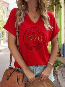 Women's Summer V-Neck Short Sleeve T-Shirt| Retro 1970 "All Original Components Are Perfectly Aged," Leopard Print Number Pattern, Retro Humorous Theme, Soft And Comfortable Fabric, Breathable And Lightweight, Loose Fit, Suitable For Daily Wear - 紅色 - 查看 1