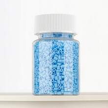 2,6 mm Perles de fusion Sundymot, série de couleurs bleues, emballées individuellement, 2000 pièces+ avec bouteille de rangement, anti-déversement, fournitures artisanales pour fabrication de bijoux, pendentifs, porte-clés, cadeaux pour remise des diplômes, rentrée scolaire, Noël, fête, anniversaire, kit de recharge de perles de fusion multicolores de 2,6 mm - Perles puzzle de 2,6 mm - Voir 30