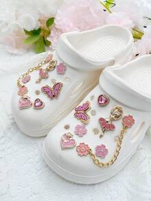14件套可拆卸花园鞋饰套装，包含蝴蝶、爱心、金色花朵链饰，用途广泛，适用于女士凉鞋、拖鞋、沙滩包，是节日和生日派对的理想礼物。 - 粉色 - 查看 3