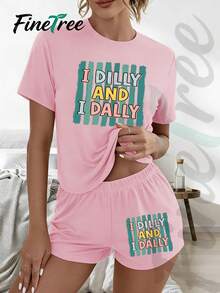 FINETREE  2-Piece Set Women's T-Shirt & Shorts 2-Piece Set – 2026 New Year & Valentine's Day Outfit, Soft Skin-Friendly Fabric, Ideal For St. Patrick's Day & Back-To-School Season, Exclusive For Teachers, Perfect Holiday Gift Choice-Faith Over Fear T Shirt With Bible Verse 2 Corinthians 5 7 Christian Cross Print Women Casual Loose Fit Comfortable Cotton Top For Everyday Wear Spiritual Inspiration Outfit For Believers And Faithful Souls - 粉色 - 查看 1