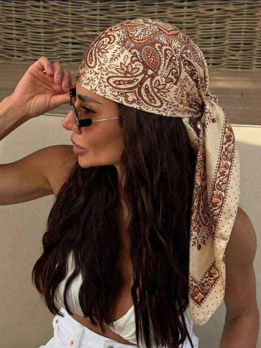 1 chiếc khăn vuông lớn in hoa dành cho nữ, 90cm, chất liệu satin mềm mại, thích hợp cho đi biển, nghỉ lễ. - Màu be - Xem 1